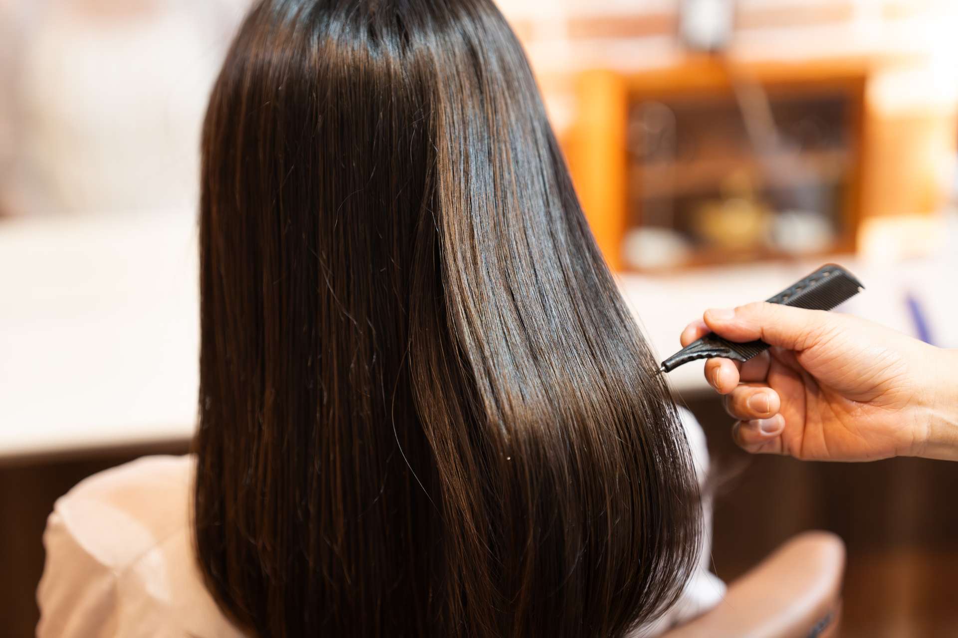縮毛矯正でストレートヘアに | 大阪府駒川中野周辺の美容室ならhair atelier ミライイロ